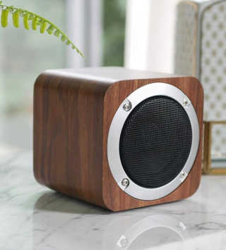 SEVIZ MINI10W 레트로 블루투스 스피커 — 5점을 준 리뷰어가 2020년 9월 올린 사용 사진
