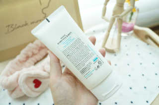 바이오믹 BIOMEEK SENSIMETIC MILD ACID CLEANSER — 5점을 준 리뷰어가 2020년 8월 올린 사용 사진