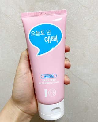 IO 아이오 오늘도 넌 예뻐 - 데일리딥 클렌징폼 — 3점을 준 리뷰어가 2020년 12월 올린 사용 사진