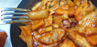[심플리쿡]창화당떡볶이+모둠만두, 쫄면+굴림만두 SET — 5점을 준 리뷰어가 2020년 9월 올린 사용 사진