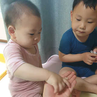비타맘 키즈플러스업 성장기 어린이 멀티비타민미네랄 120정 — 5점을 준 리뷰어가 2020년 5월 올린 사용 사진