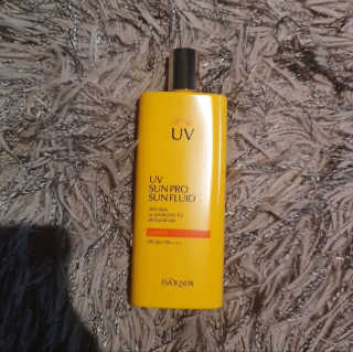 네이처컬렉션 이자녹스 UV 선 프로 365 익스트림 선 플루이드 100ml — 5점을 준 리뷰어가 2020년 5월 올린 사용 사진