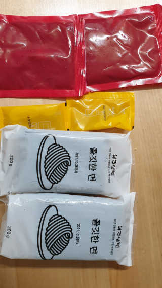 [해주냉면] 신천맛집 매운 비빔냉면 2인분 + 무절임 — 2점을 준 리뷰어가 2020년 5월 올린 사용 사진