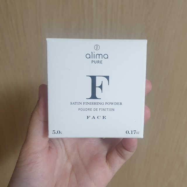 알리마 퓨어 새틴 피니싱 파우더 리뷰 사진