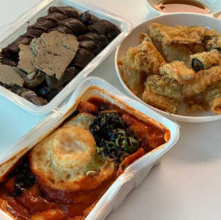 죠스떡볶이 [죠스푸드] 짜빠떡볶이+떡또그+범벅만두 신메뉴 3종 — 5점을 준 리뷰어가 2020년 5월 올린 사용 사진