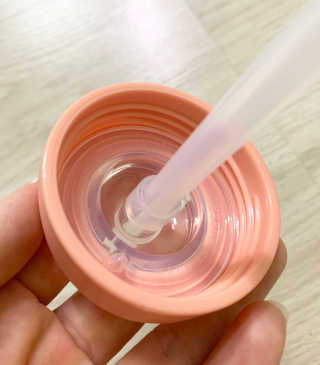 유비맘 샘방지 PPSU 빨대컵_컬러 랜덤 발송 — 5점을 준 리뷰어가 2020년 7월 올린 사용 사진