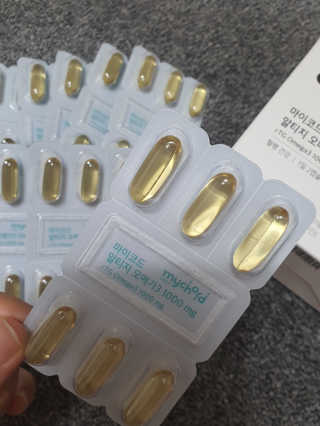 JW중외제약 마이코드 알티지 오메가3 1000 mg — 5점을 준 리뷰어가 2020년 7월 올린 사용 사진