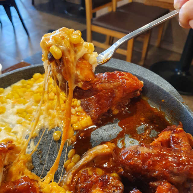[오늘통닭 수유본점] 콘치즈닭 리뷰 사진