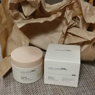 어글리프루프 크림 바이어글리 하이드레이션 샤워 50ml — 5점을 준 리뷰어가 2020년 10월 올린 사용 사진
