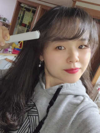 모즈헤어 휴대용 미니 고데기 — 5점을 준 리뷰어가 2020년 10월 올린 사용 사진