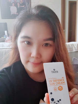 트리티스 SG_[TREATIS] UV Defence Sun Cream — 5점을 준 리뷰어가 2020년 10월 올린 사용 사진