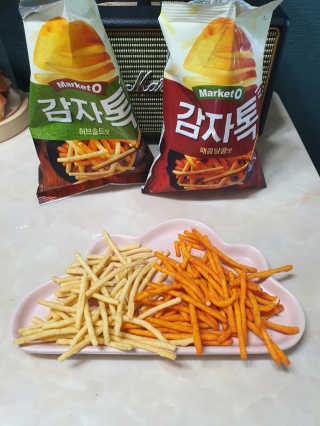 마켓오 감자톡 허브솔트맛/매콤달콤맛 — 5점을 준 리뷰어가 2020년 6월 올린 사용 사진