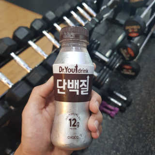 닥터유드링크 단백질 초코맛 and 바나나맛 — 5점을 준 리뷰어가 2020년 8월 올린 사용 사진