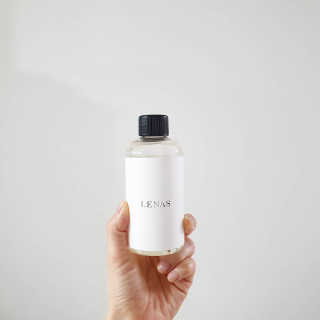 레나스 프리미엄 아로마 디퓨저 200ml  [1SET] — 4점을 준 리뷰어가 2020년 6월 올린 사용 사진