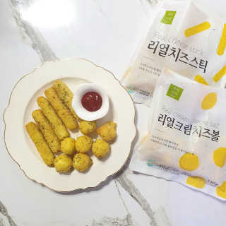 가치식탁 리얼치즈스틱, 리얼크림치즈볼 — 5점을 준 리뷰어가 2020년 8월 올린 사용 사진