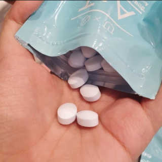 입 냄새 완화에 도움을 주는 에티켓 캔디 복숭아맛 앳캔디 — 3점을 준 리뷰어가 2020년 12월 올린 사용 사진