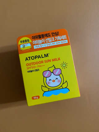 아토팜 야외놀이 선밀크 SPF50+ PA+++ — 5점을 준 리뷰어가 2020년 5월 올린 사용 사진