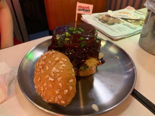 뉴욕아파트먼트 합정점 [뉴욕아파트먼트 오리지날그릴] 4만원 이용권 — 5점을 준 리뷰어가 2020년 8월 올린 사용 사진