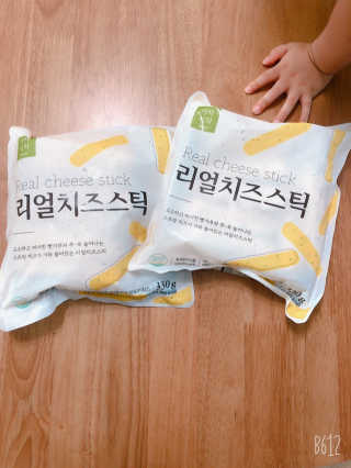 가치식탁 리얼치즈스틱, 리얼크림치즈볼 — 4점을 준 리뷰어가 2020년 8월 올린 사용 사진