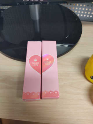 [블랙루즈] 컬러 락 하트 틴트 1+1 — 5점을 준 리뷰어가 2020년 7월 올린 사용 사진