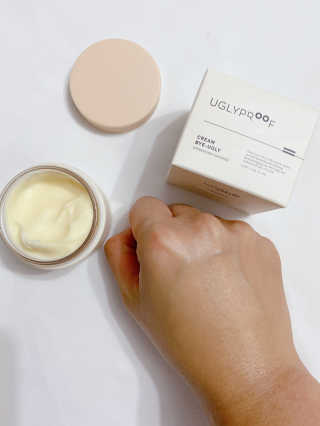 어글리프루프 크림 바이어글리 하이드레이션 샤워 50ml — 5점을 준 리뷰어가 2020년 10월 올린 사용 사진