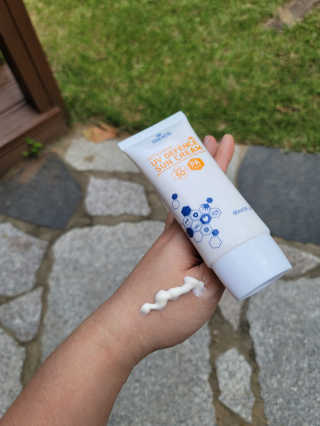 [트리티스] UV 디펜스 선크림 PA+++ / SPF50+  60ml — 5점을 준 리뷰어가 2020년 9월 올린 사용 사진