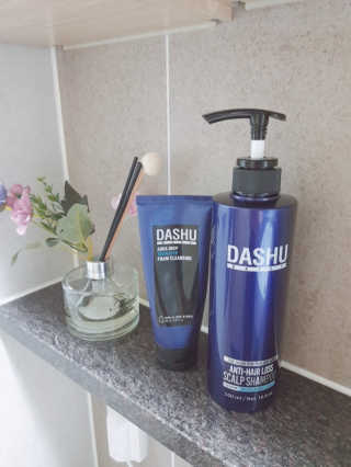 다슈코리아 다슈 데일리 단백질 한방 두피 골드 샴푸 500ml — 5점을 준 리뷰어가 2020년 4월 올린 사용 사진