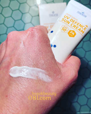 트리티스 US [TREATIS] UV Defence Sun Cream PA+++ / SPF50+ — 5점을 준 리뷰어가 2020년 12월 올린 사용 사진