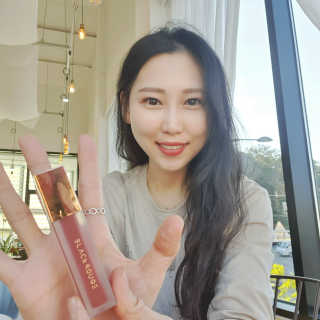 [블랙루즈] 에어 핏 벨벳 틴트5 1+1 — 5점을 준 리뷰어가 2020년 10월 올린 사용 사진