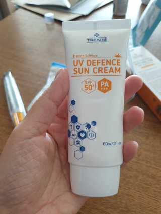 [트리티스] UV 디펜스 선크림 PA+++ / SPF50+  60ml — 5점을 준 리뷰어가 2020년 12월 올린 사용 사진