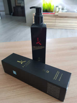 [두피헤어 트리트먼트] 케이원큐어 스켈프 젤 270ml — 4.5점을 준 리뷰어가 2020년 10월 올린 사용 사진