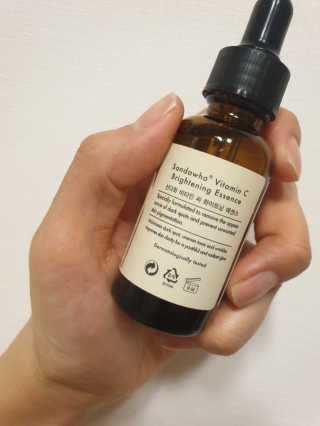 [스킨큐어] 산다화 비타민C 화이트닝 에센스 30ml — 4.5점을 준 리뷰어가 2020년 4월 올린 사용 사진