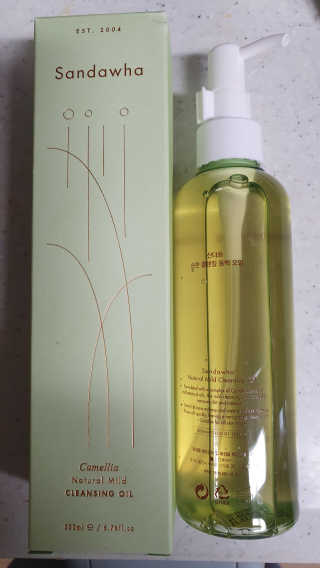스킨큐어 산다화 순한 클렌징 동백 오일 200ml — 5점을 준 리뷰어가 2020년 4월 올린 사용 사진
