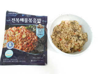 바다는다웰빙이다 전복해물볶음밥/전복김치볶음밥 250g-4봉지 — 5점을 준 리뷰어가 2020년 8월 올린 사용 사진