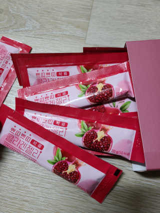 헬스업_쁘띠쁘띠석류콜라겐젤리_20g x 14포 — 4.5점을 준 리뷰어가 2020년 9월 올린 사용 사진
