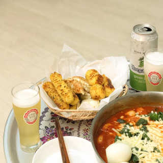 가치식탁 리얼치즈스틱, 리얼크림치즈볼 — 5점을 준 리뷰어가 2020년 8월 올린 사용 사진
