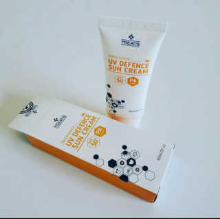 트리티스 US [TREATIS] UV Defence Sun Cream PA+++ / SPF50+ — 5점을 준 리뷰어가 2020년 11월 올린 사용 사진