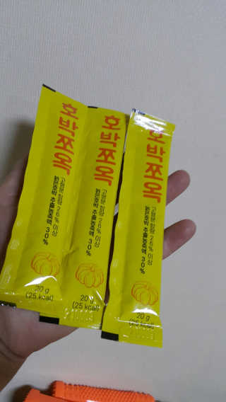 조은약초 국산 늙은 호박즙 호박쪼옥 젤리 20g x 15포 — 5점을 준 리뷰어가 2020년 7월 올린 사용 사진