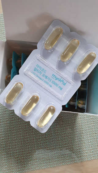 JW중외제약 마이코드 알티지 오메가3 1000 mg — 4점을 준 리뷰어가 2020년 7월 올린 사용 사진