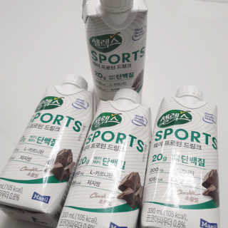 셀렉스스포츠 셀렉스 스포츠 드링크 초콜릿 _ 330ml x 12팩 — 5점을 준 리뷰어가 2020년 11월 올린 사용 사진