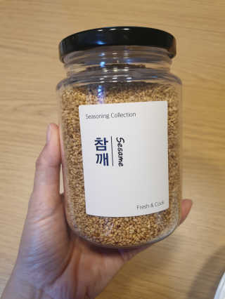 리빙패밀리 무독성 소재 트라이탄 양념통 밀폐양념 조미료통 — 5점을 준 리뷰어가 2020년 4월 올린 사용 사진