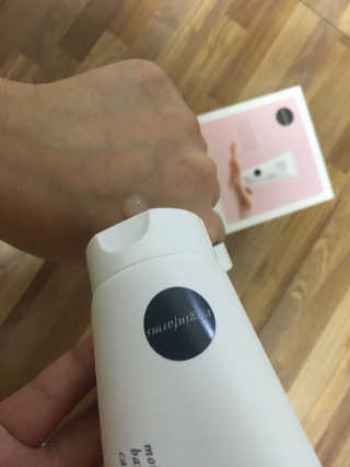 냉장고에 넣어요, 붉은 트러블 피부 다음날 진정되요 [버진팜스 푸딩수딩아토] — 5점을 준 리뷰어가 2020년 11월 올린 사용 사진