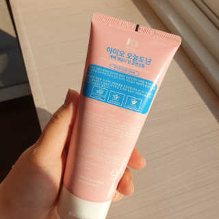 IO 아이오 오늘도 넌 예뻐 - 데일리딥 클렌징폼 — 5점을 준 리뷰어가 2020년 12월 올린 사용 사진