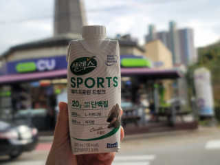 셀렉스스포츠 셀렉스 스포츠 드링크 초콜릿 _ 330ml x 12팩 — 4점을 준 리뷰어가 2020년 11월 올린 사용 사진