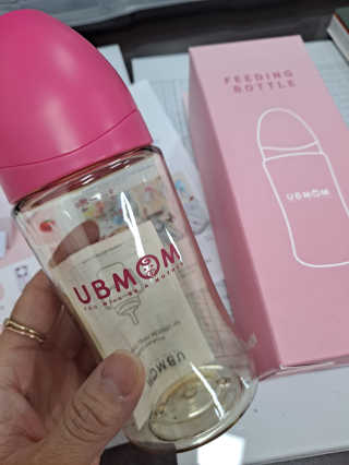 유비맘 PPSU 젖병 노꼭지_260ml_컬러 랜덤 발송 — 5점을 준 리뷰어가 2020년 10월 올린 사용 사진
