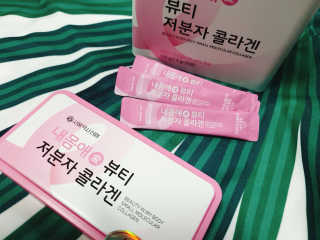 서울약사신협_내몸애뷰티저분자콜라겐_2.5g 50포 — 5점을 준 리뷰어가 2020년 4월 올린 사용 사진