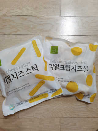 가치식탁 리얼치즈스틱, 리얼크림치즈볼 — 5점을 준 리뷰어가 2020년 9월 올린 사용 사진