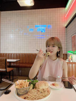뉴욕아파트먼트 합정점 [뉴욕아파트먼트 오리지날그릴] 4만원 이용권 — 4점을 준 리뷰어가 2020년 6월 올린 사용 사진