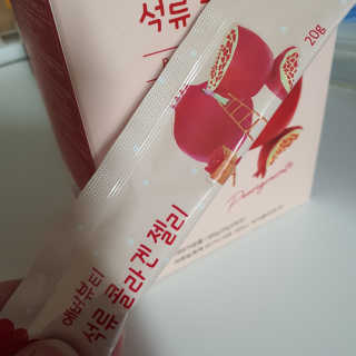 365더건강 에버뷰티 석류콜라겐 젤리 — 5점을 준 리뷰어가 2020년 6월 올린 사용 사진