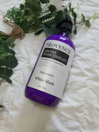 프로방스 화이트머스 퍼퓸 트리트먼트 1000ml — 5점을 준 리뷰어가 2020년 8월 올린 사용 사진